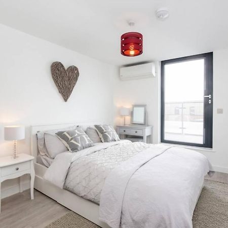 2 Bedroom Penthouse - Large Balcony - Minster View York Eksteriør billede