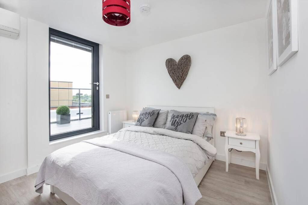 2 Bedroom Penthouse - Large Balcony - Minster View York Eksteriør billede